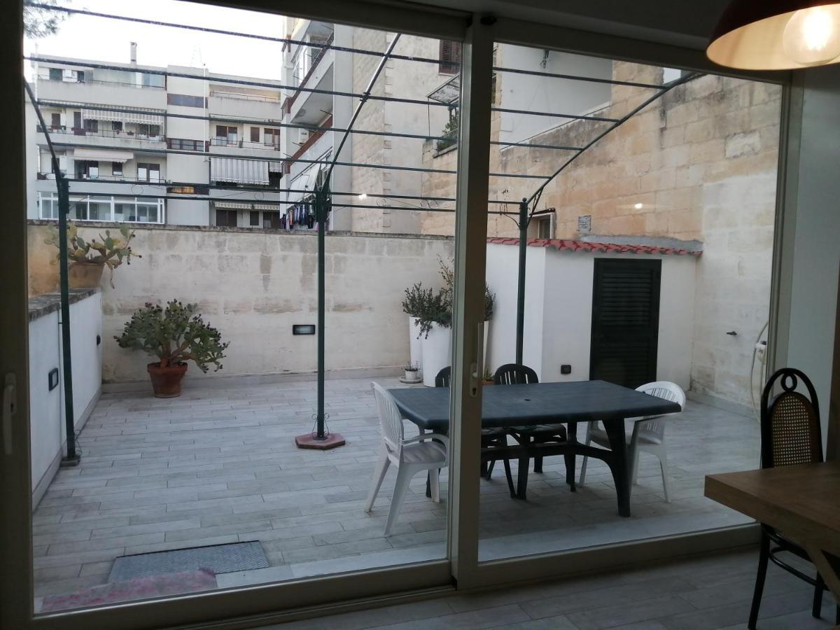 Casa Lauretta - Terrazza - Garage Wifi E Bici Gratuite Vila Lecce Exterior foto