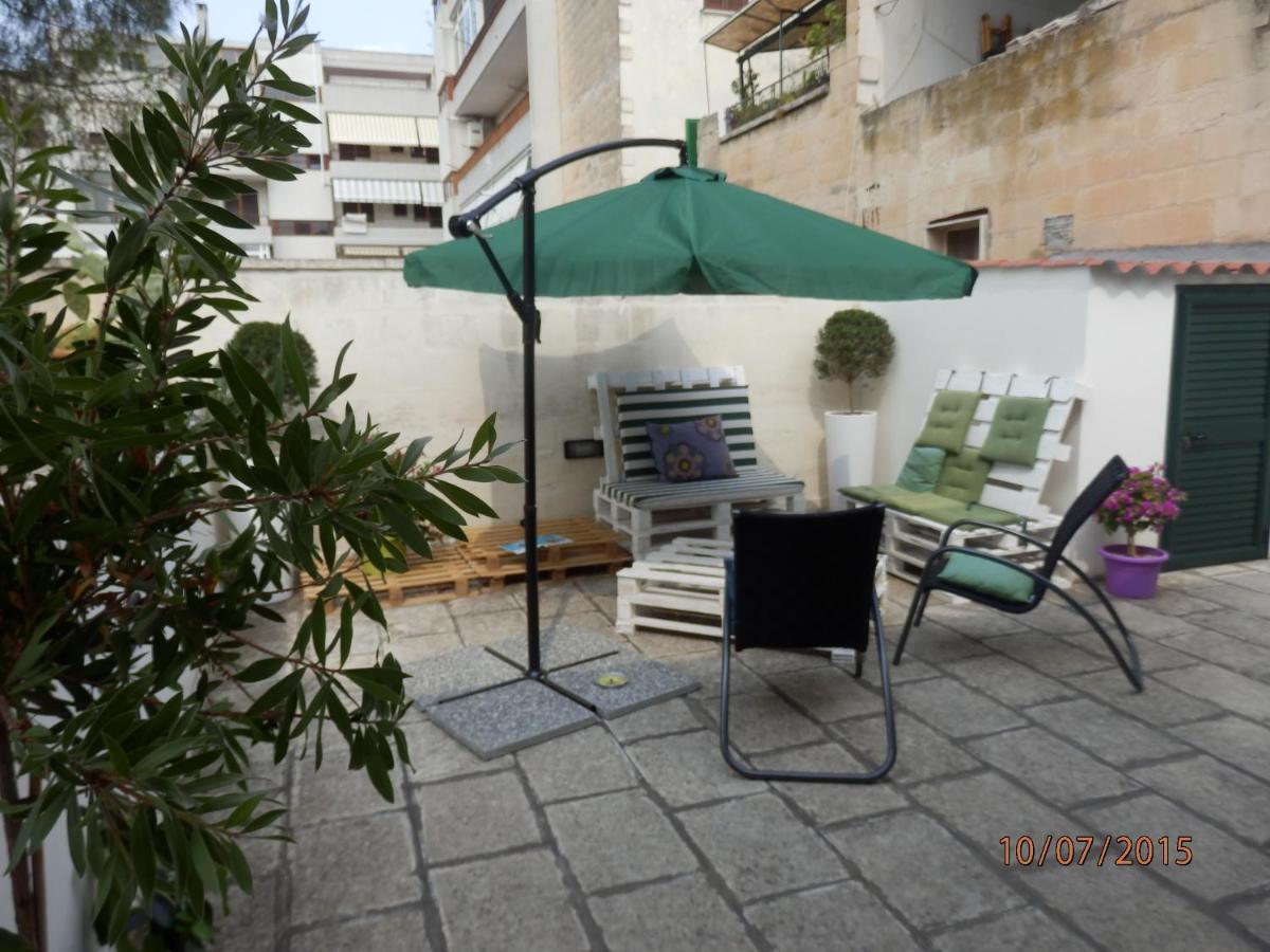 Casa Lauretta - Terrazza - Garage Wifi E Bici Gratuite Vila Lecce Exterior foto